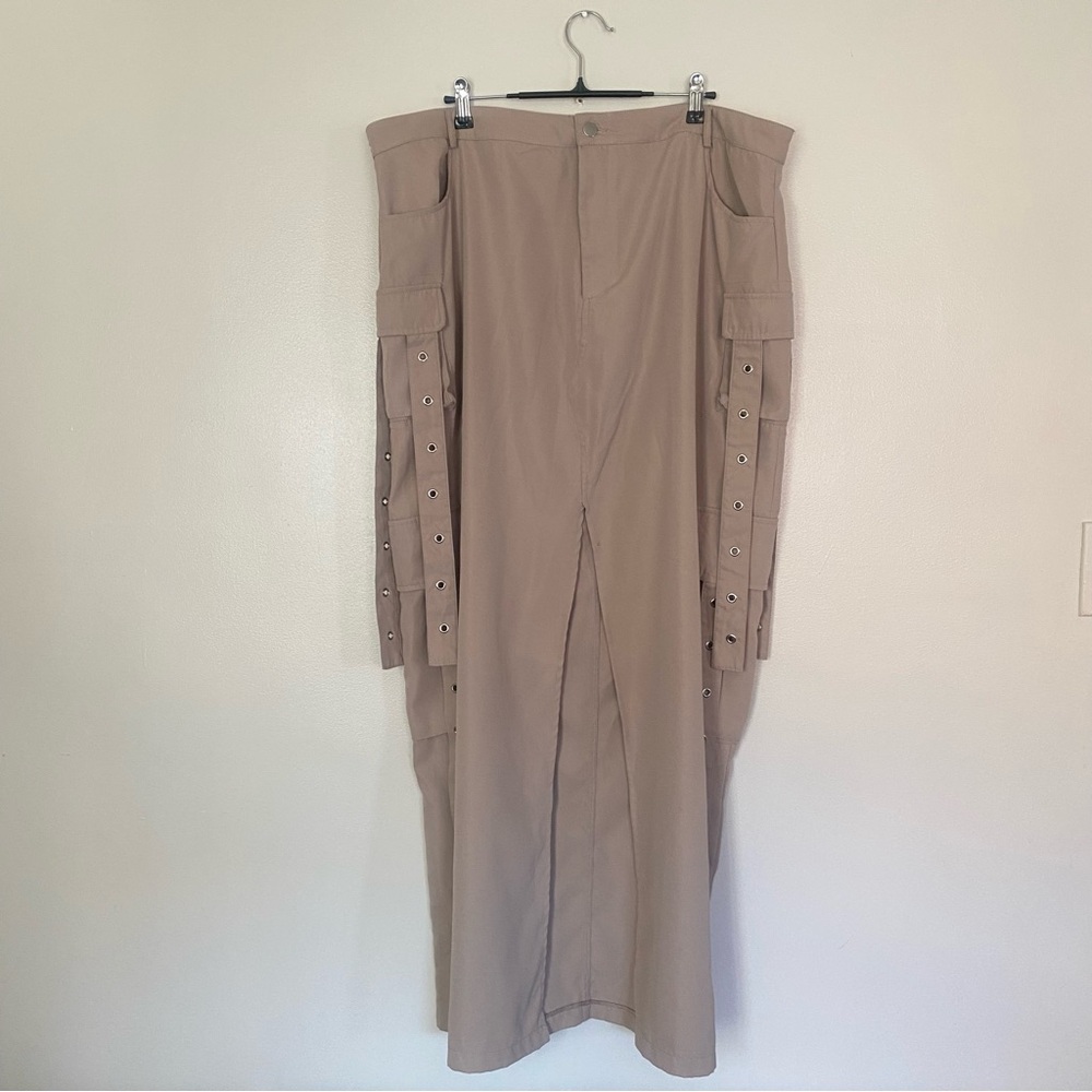 Fashion Nova Tan Maxi Skirt – Large